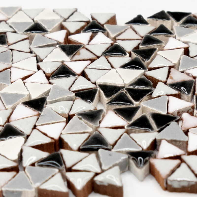 Micro mosaic Triangle 5mm, 5000 tesserae mix black white, MXNB